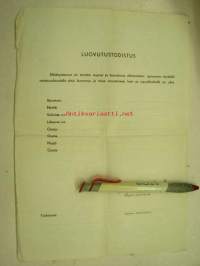 Ajoneuvon luovutustodistuslomake 1950/60-luvuilta, käyttämätön, ei kohteen tietoja kirjoitettu, myyjän allekirjoitus valmiina