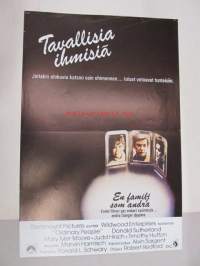 Tavallisia ihmisiä - En familj som andra -elokuvajuliste, Donald Sutherland, Mary Tyler Moore, Judd Hirsch, Robert Redford