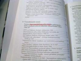 Vasemmalta ohi - Kamppailu Suomen ulkopolittisesta johtajuudesta rautaesiripun varjossa 1945-1990