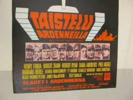 Taistelu Ardenneilla - Slaget i Ardennerna -elokuvajuliste, Henry Fonda, Robert Shaw, Ken Annakin