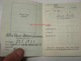 Partiolaisen jäsenkirja  Ritva Rauni Kaarina Gummerus 1946 Lippukunta Karimo