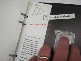 Oy Plastex Ab -tuoteluettelo 1950-luvulta, sisältää taloustarvikkeita, leikkikaluja