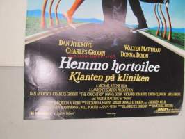 Hemmo hortoilee - Klanten på kliniken -elokuvajuliste, Dan Aykroyd, Walter Matthau, Michael Ritchie