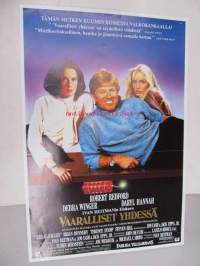 Vaaralliset yhdessä - Farliga tillsammans -elokuvajuliste, Robert Redford, Debra Winger, Daryl Hannah, Ivan Reitman