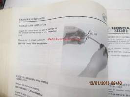 Honda VF750 Sports, VF750 Custom Shop Manual -korjaamokirja
