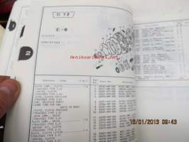 Honda TRX450Sw (Fourtrax Foreman S), TRX450ESw (Fourtrax Foreman ES) Parts Catalogue -varaosaluettelo