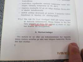 Huoltokirja Olympia dieselmoottorit  / D-75 &amp; 2D-75 / Instruktionsbok för Olympia dieselmotorer. Maamoottori huoltokirja, alkuperäinen.