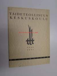 Taideteollisuuskeskuskoulu : Kertomus koulun toiminnasta oppivuotena 1930-1931