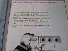 nappi 6 tekstiilityö  kaavat puuttuu
