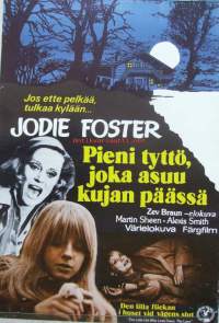 Pieni tyttö joka asuu kujan päässä (The Little Girl Who Lives Down the Lane) on kanadalais-ranskalainen Nicholas Gessnerin ohjaama jännityselokuva vuodelta