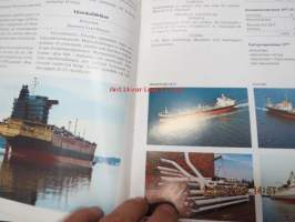Oy Wärtsilä Ab Verksamhetsberättelse 1977 -vuosikertomus ruotsiksi, kansikuva GTS Finnjet