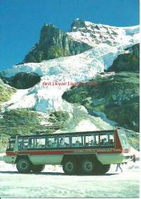 Foremost snowcoach  - linja-auto postikortti