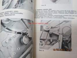 Massey-Ferguson 487  leikkuupuimuri -käyttöohjekirja