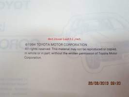 Toyota Corolla FWD -käyttöohjekirja