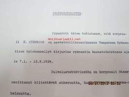 Palvelustodistus korpraali Klaus Aarne Stenroos toiminut Tampereen Rykmentin kirjurina kassatoimistossa.... 12.8.1938 -todistus