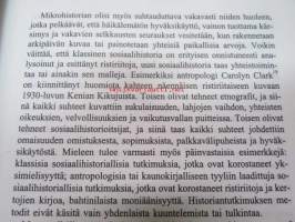 Matkoja moderniin. Lähikuvia suomalaisten elämästä