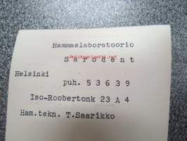 Hammaslaboratorio Sarodent, Helsinki, Iso-Roobertinkatu 23, hammasteknikko T. Saarikko -valokuva, huomaa Karhu-tuolit