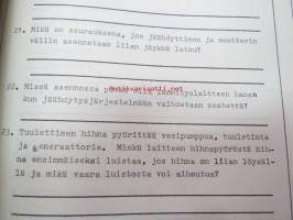 Moottorialan perusoppi tarkistustehtävät 4. Moottori I, 5. moottori II