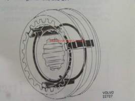 Volvo Servicehandbook - Reparation och underhåll Avd. 4 (43), Överväxel Typ J 240, 260