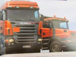 Scania Maailma 2004 nr 3, sis. mm; Uudet Scaniat kiertueella ympäri suomea, Oikeanlainen auto kaikenlaisiin tarkoituksiin, Euro-4 kolkukuttelee kohta ovella, Ny