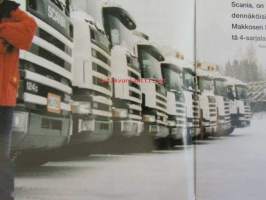 Scania Maailma 2001 nr 4, sis. mm; Scanian mallisto laajenee, ratkaisuja joka lähtöön, Turvalliset pitkät ajoneuvot, Akselistojen oikea linjaus säästää -
