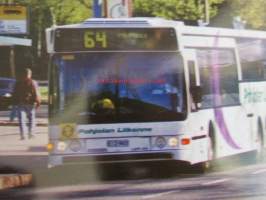 Scania Maailma 2002 nr 2, sis. mm; Kilpailutus ajaa alan ongelmiin, Turvaa tilaa ja taloudellisuutta, Edistyksellisyys takaa toimivuuden ym.