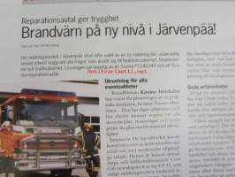 Scania Maailma 2002 nr 3, sis. mm; Järvenpään tehonyrkki iskee!, HPI-ruiskutus kaikkiin Scanian 12 litran moottoreihin, Scanian kaluston vahvana runkona ym.