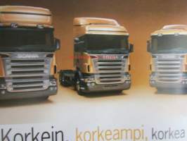 Scania Maailma 2004 nr 1, sis. mm; Luotu liikkumaan Scanian uusi R-sarja, Scanian 4-sarja kuin vanha hyvä tiimi, Uudenlainen Silver Gripen-varustus