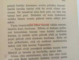 Luokan ikävin tyttö / Kansikuvitus Martta Vendelin
