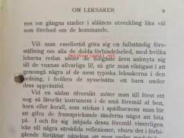 Barnlek - några kapiltel om visor, danser och små teatrar