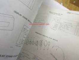 Johnson OMC accessories 1976 Parts book, katso tarkemmat mallimerkinnät kuvasta.