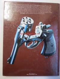 The complete handgun 1300 to the present
