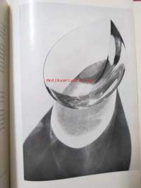 Taide ja työ Finnish designers of today