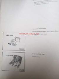 Korjausohjeiden Volkswagen Caddy 1996&gt; Polo Classic 1996&gt;, Polo Variant 1998&gt;, 4-syl.suihkutusmoottori- ja mekaaniset osat (1.6 L MOOTT., moottorin tunnukset AEH,