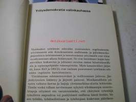 yritysdemokratia :ja tie sen toteuttamiseen