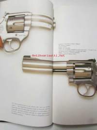Hand guns of the world