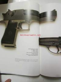 Hand guns of the world