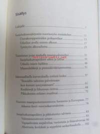 Lottatytöt ja sotilaspojat