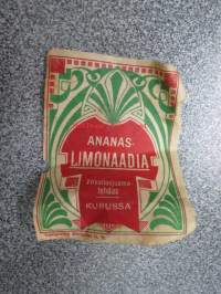 Virvoitusjuomatehdas Toiwo Weiss, Kuru, Ananas-Limonaadia (painettu Tampereen Kivipaino O.Y.) -etiketti