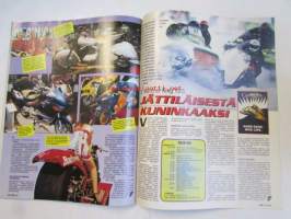 Vauhdin maailma 1999 nr 3 -mm. Formula 1 ennakko, CART testit, Ralli MM Ruotsi, Ralli-SM Heinola, Varikolla kuiskitaan, Alfa Romeo 156-rataprojekti, Pistejäärata