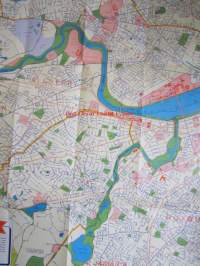 Gulf / Meropolitan Boston and cape cod, Tourgide Map and Boston street Map.
