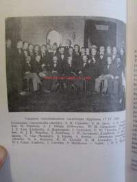 Puoli vuosisataa suomalaista luonnontiedettä. Suomalaisen eläin- ja kasvitieteellisen seuran Vanamon toiminta 1896-1946