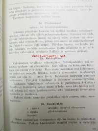 Kodin kasvisruoka maito-kasvisjärjestelmän puitteissa (1065 valmistusohjetta 36 värikuvaa liitteenä sienikartta)