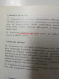 Epäkeskopuristinkoneet Ohjeuta toimittajille, asentajille ja käyttäjille (puristinkoneohjeet)