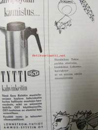 Nykyajan reservin upseeri ja aliupseeri.