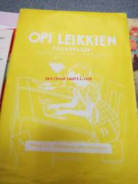 Opi leikkien palapeli Pikku-a 3-7. alkukirjainten alkeisharjoituksia - laatinut Inkeri Laurinen, kuvittanut Rudolf Koivu