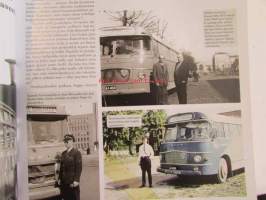 Mobilisti 2011 nr 6 -Lehti vanhojen autojen harrastajille, sisällysluettelo löytyy kuvista.