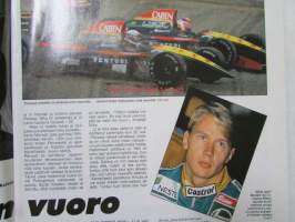 Vauhdin Maailma 1992 nr 11 -mm. Formula 1 Japani, Nissan GTi ryhmä N, Löytyykö Kuplalle haastajaa, Ralli-MM San Remo, Renault Clio S, Evo -32, Kuukauden Profiili