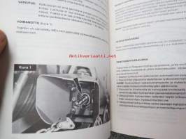 Massey Ferguson 290 / 290-4 traktori -käyttöohjekirja, lisäsivut nelivetomallia varten, varaosakuvasto -tractor instruction book