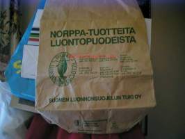 norppa-tuotteita luontopuodeista paperikassi